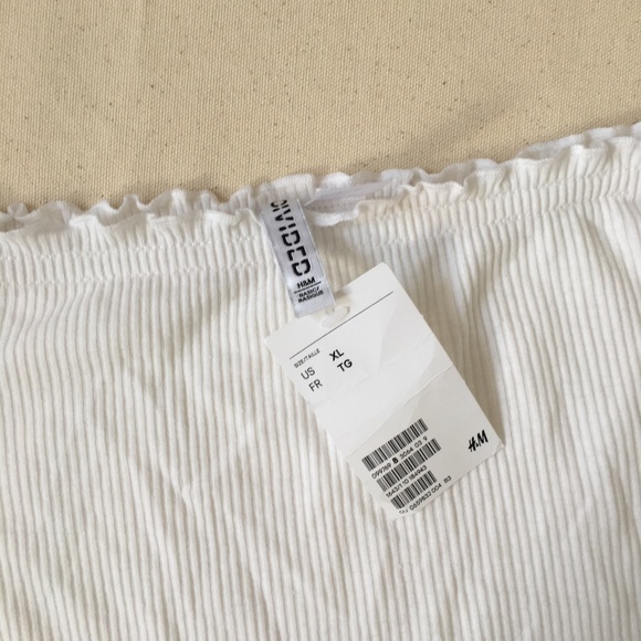 Lettuce hem off the shoulder crop top NWT - Picture 3 of 4